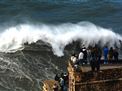 nazare-giant-waves-2023-11-05--08