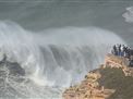 nazare-giant-waves-2023-11-05--17