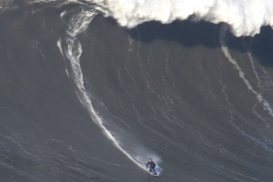 Giant waves arrived, big surf session Nazaré - 19 February