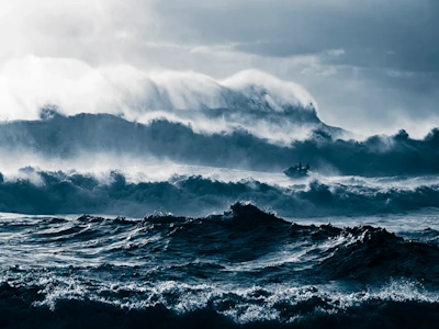 Award-winning Nazaré photo by Ben Thouard