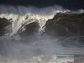 nazare-waves-big-surf-11-08-2017-003