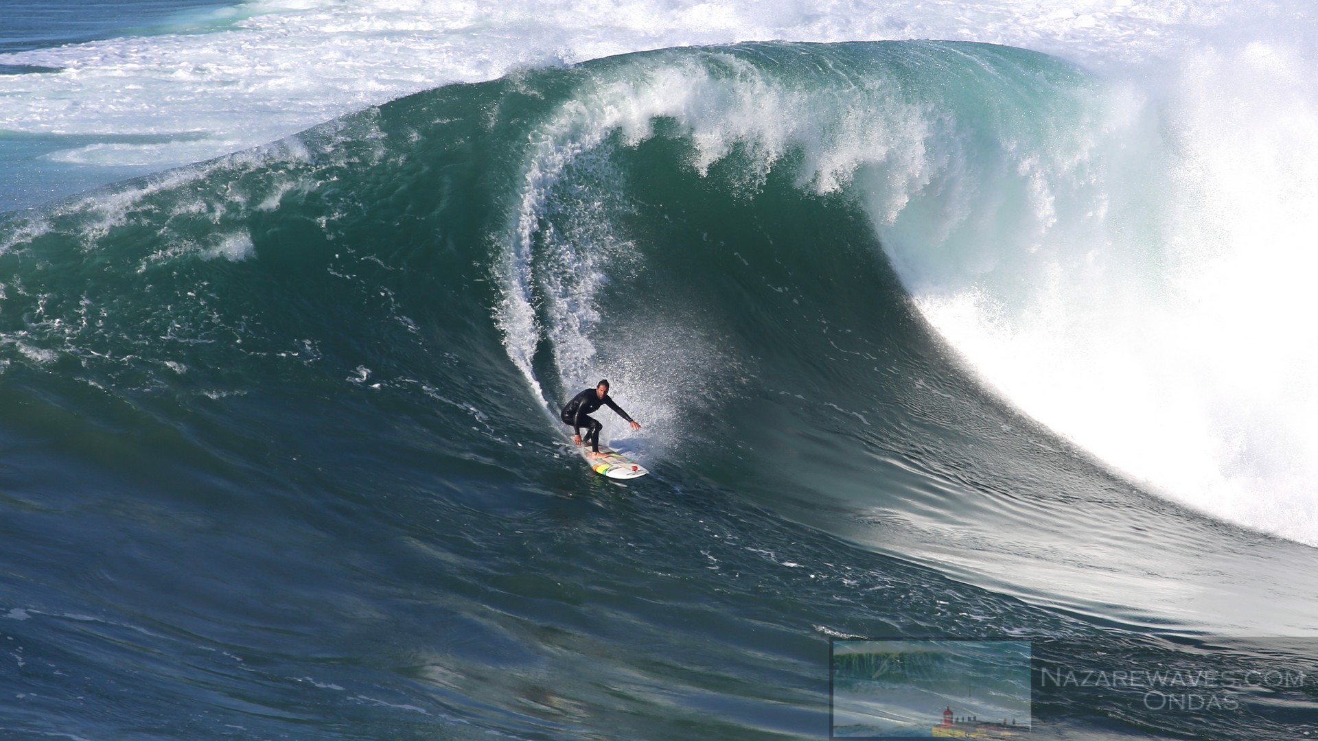 Surf paddling at Nazaré - 21 December 2015 - NEWS - Nazaré Big Waves ...