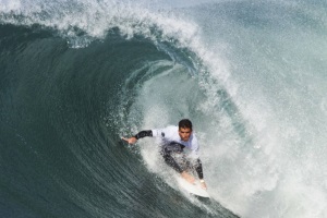 William Aliotti wins Perfect Chapter at Nazaré