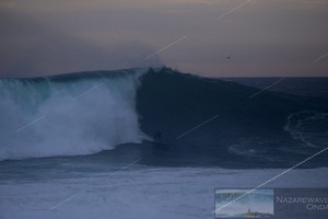 Surf training session and waiting for the first big swell at 24 October